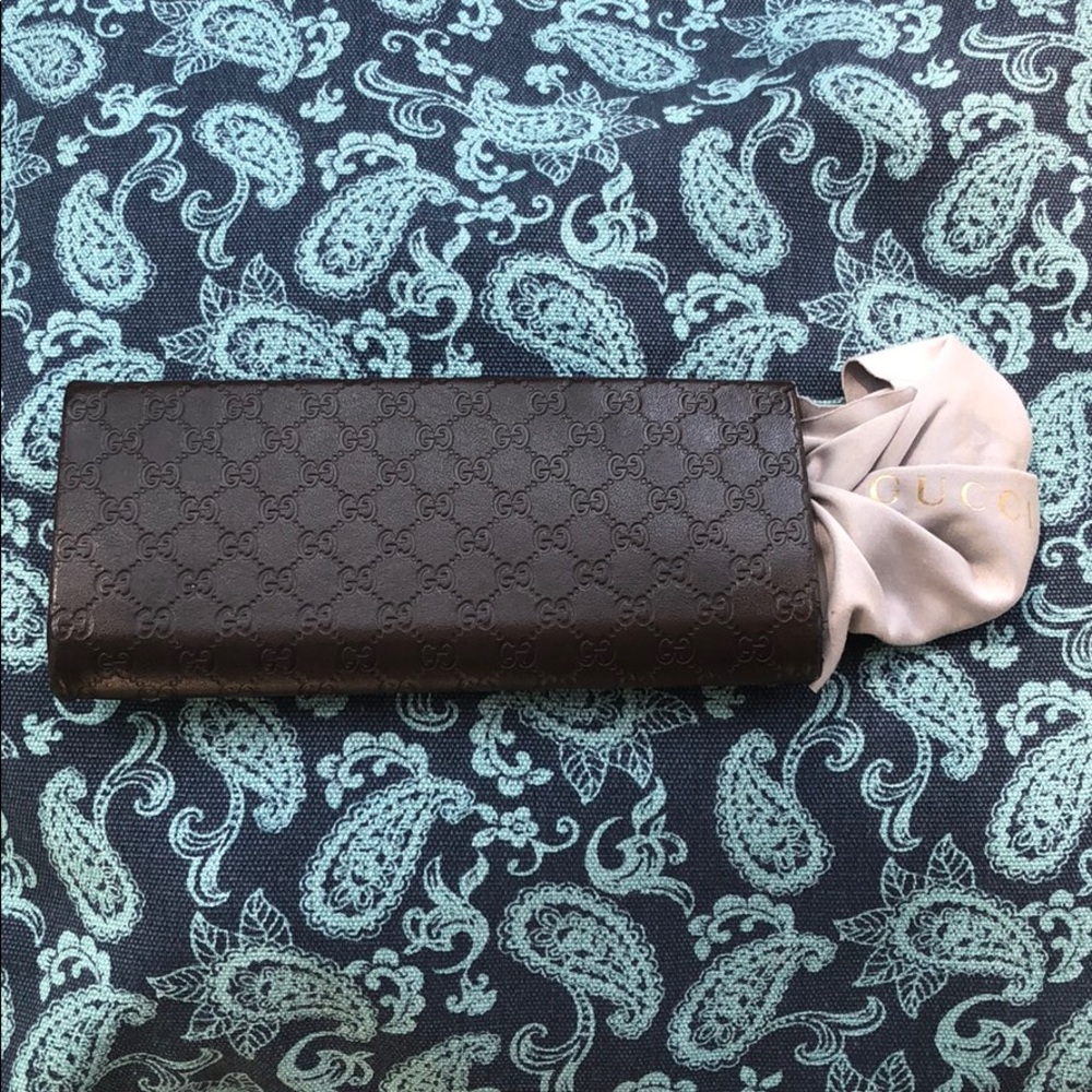 Gucci foldable eyeglass or sunglass case
